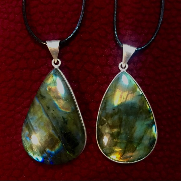 Flash Fire Labradorite Teardrop Pendant 1 - Picture 1 of 2